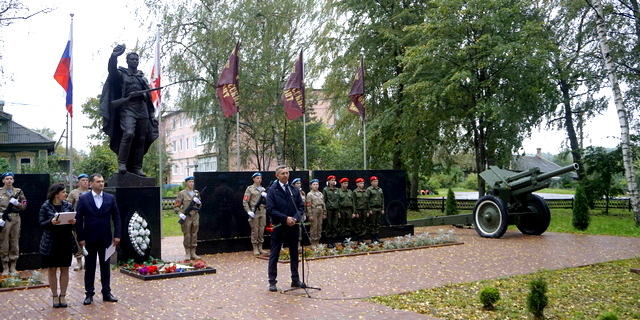 В селе Толбухино открыли памятники землякам