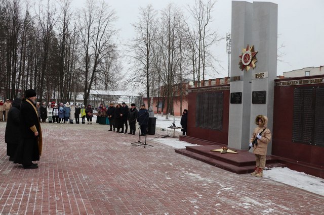В День Героев Отечества, 9 декабря, в деревне Кузнечиха торжественно открыли обновленный памятник землякам, павшим в годы Великой Отечественной войны